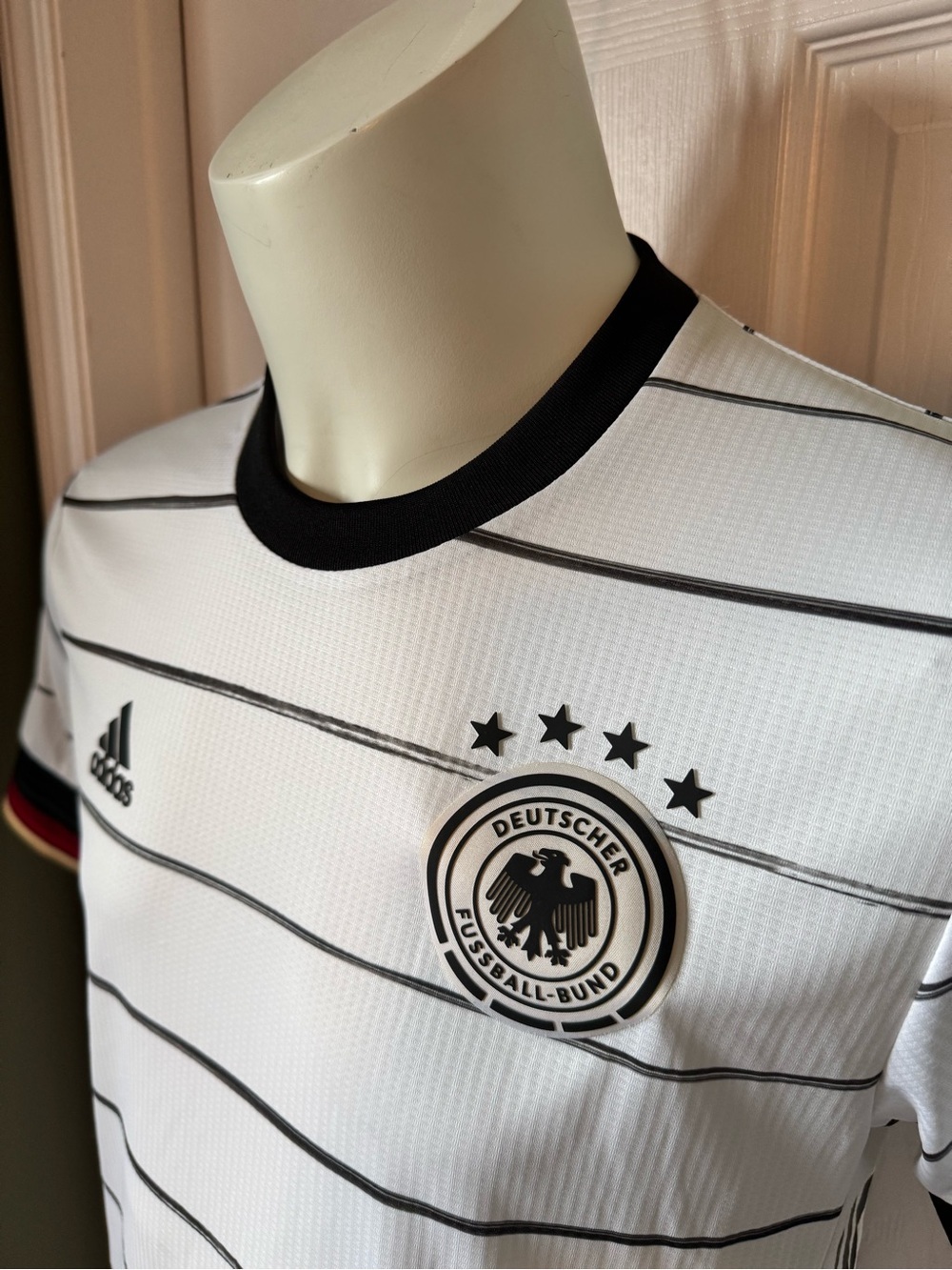Mens Adidas Aero Ready Germany 2020 World Cup Soccer Jersey Medium Slim Fit - Picture 5 of 14